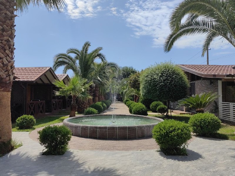 ГРАНТ КОМПЛЕКС ДОМИКОВ С ЗАВТРАКАМИ