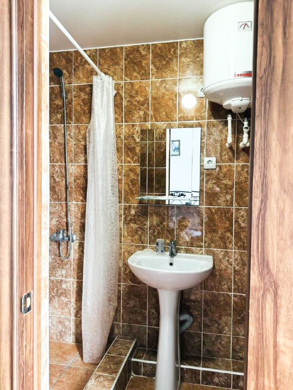 АКВА ОТЕЛЬ С БАССЕЙНОМ И ЗАВТРАКАМИ фото 5