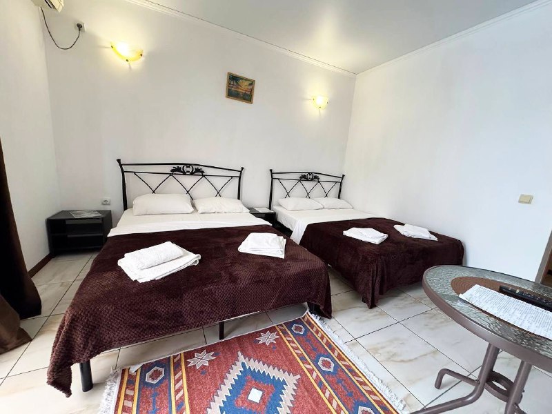 АКВА ОТЕЛЬ С БАССЕЙНОМ И ЗАВТРАКАМИ фото 6