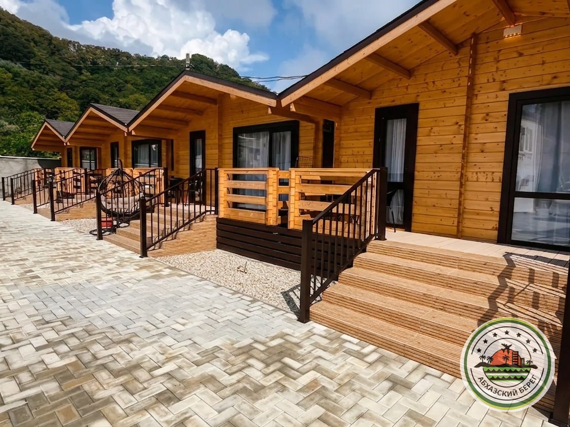 "БЕЛЫЙ ДОМ" ДОМИКИ И АПАРТАМЕНТЫ фото 1