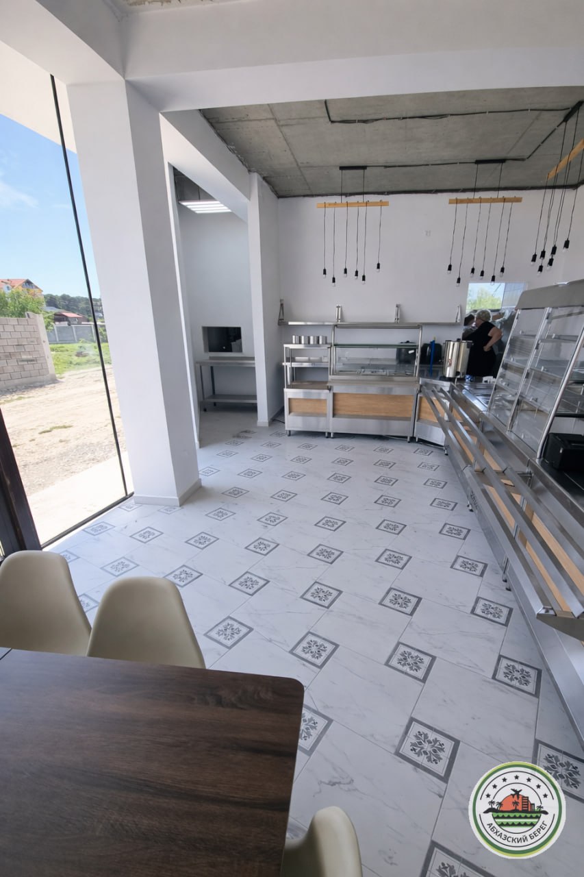 "БЛЭК СИ" отель с бассейном и питанием фото 5