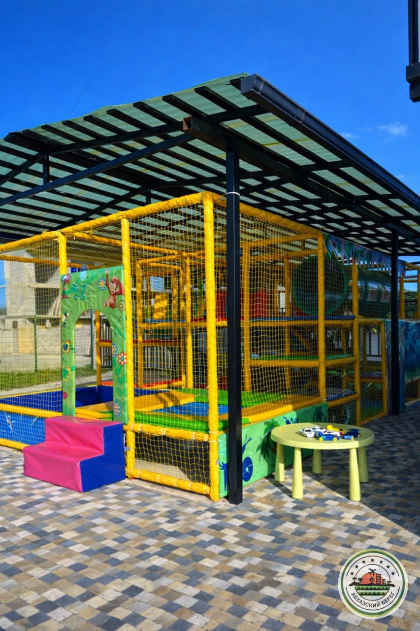 "БЛЭК СИ" отель с бассейном и питанием фото 9