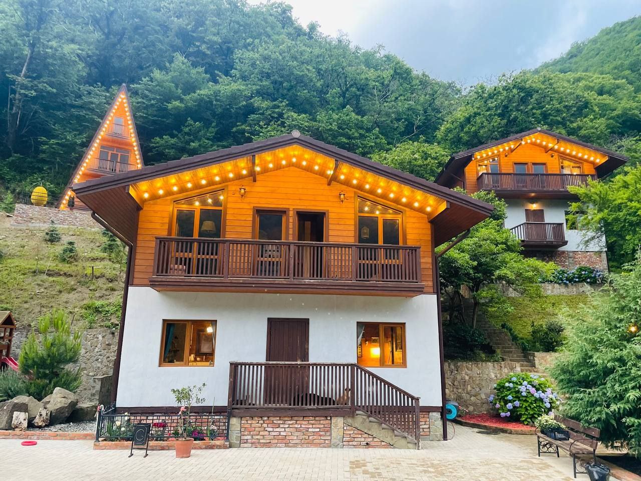 "ГРАСС ОТЕЛЬ" КОТТЕДЖИ В ГОРАХ АБХАЗИИ С БАССЕЙНОМ фото 2