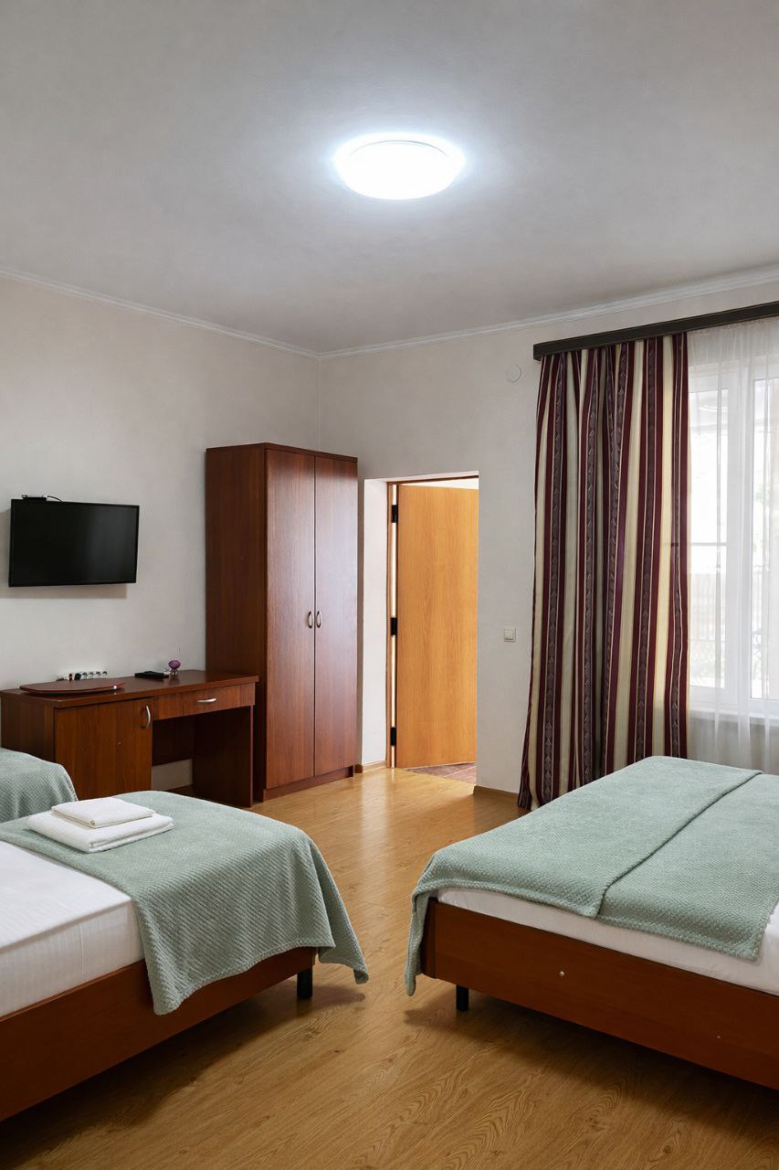 "КАРИН" ГОСТЕВОЙ ДОМ фото 4