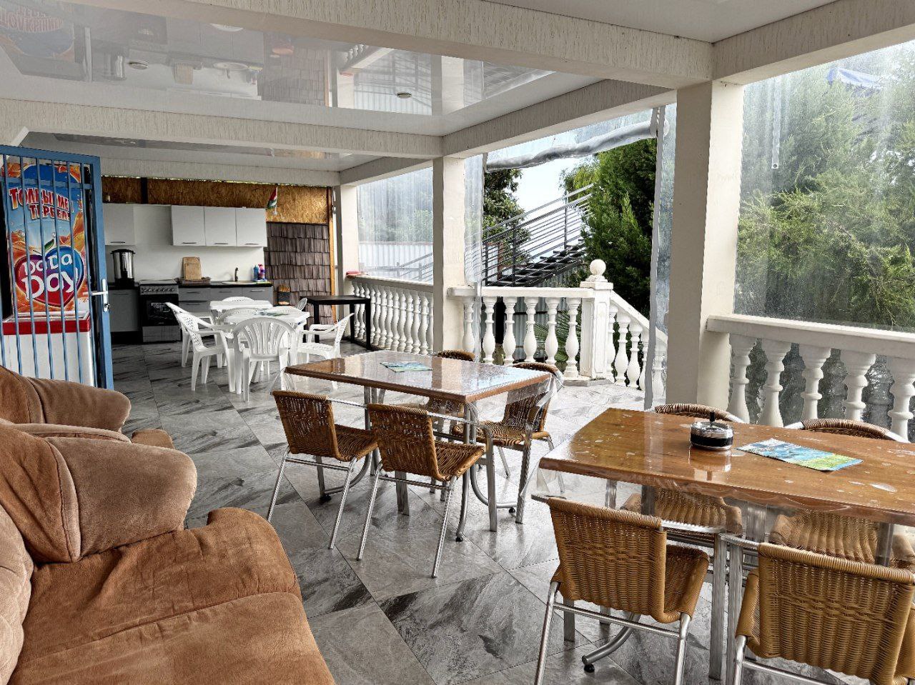 "КАСТЛ" отель с теплым бассейном и видом на море фото 8