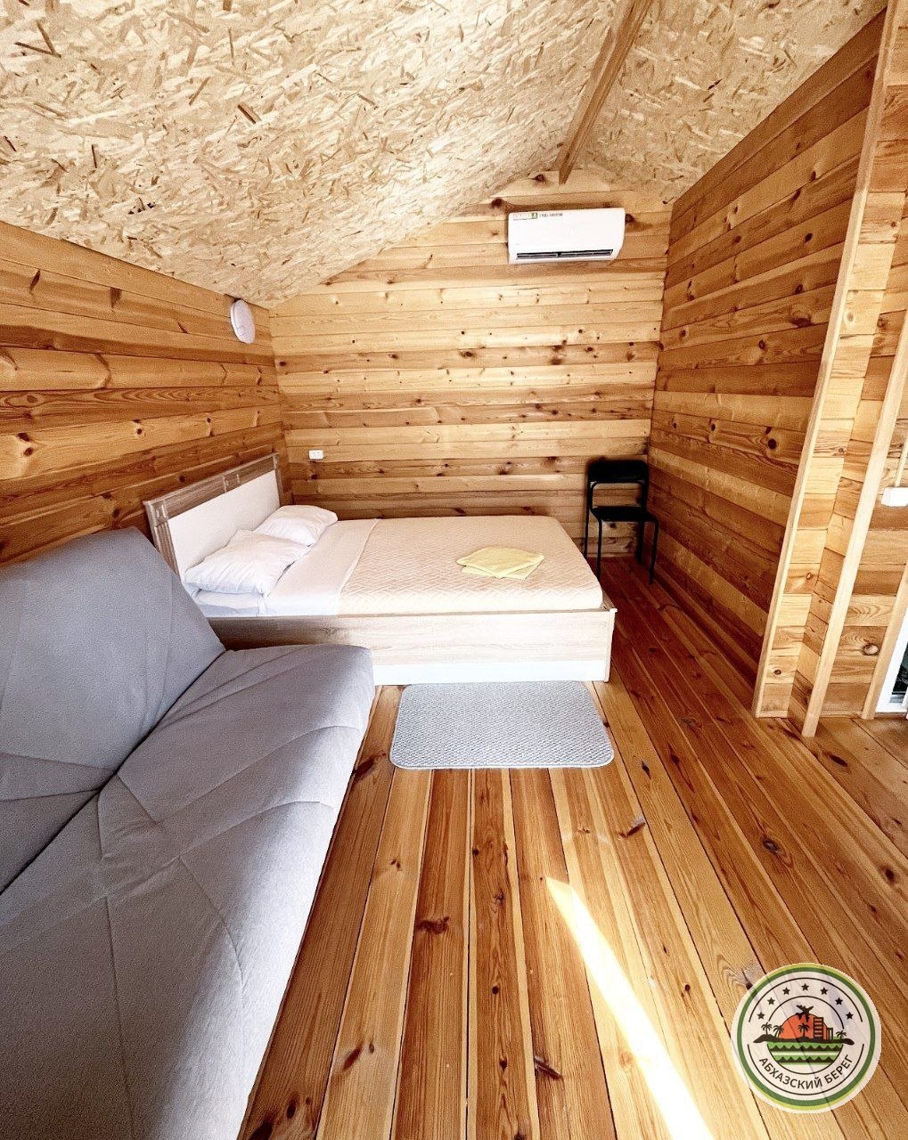 "СОЛУНА" ДОМИКИ И НОМЕРА С ЗАВТРАКАМИ фото 2