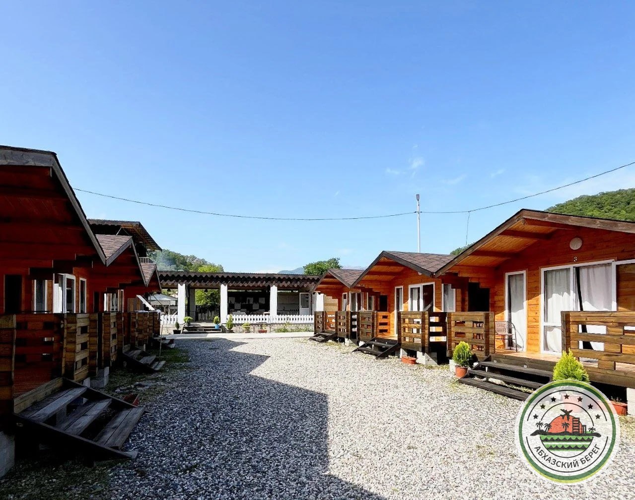 "СОЛУНА" домики и номера с завтраками фото 7