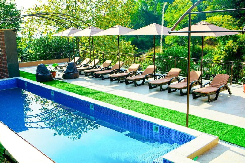 ВИЛЛА ЛЕОНА ОТЕЛЬ С БАССЕЙНОМ, ПИТАНИЕМ И СОБСТВЕННЫМ ПЛЯЖЕМ фото 2