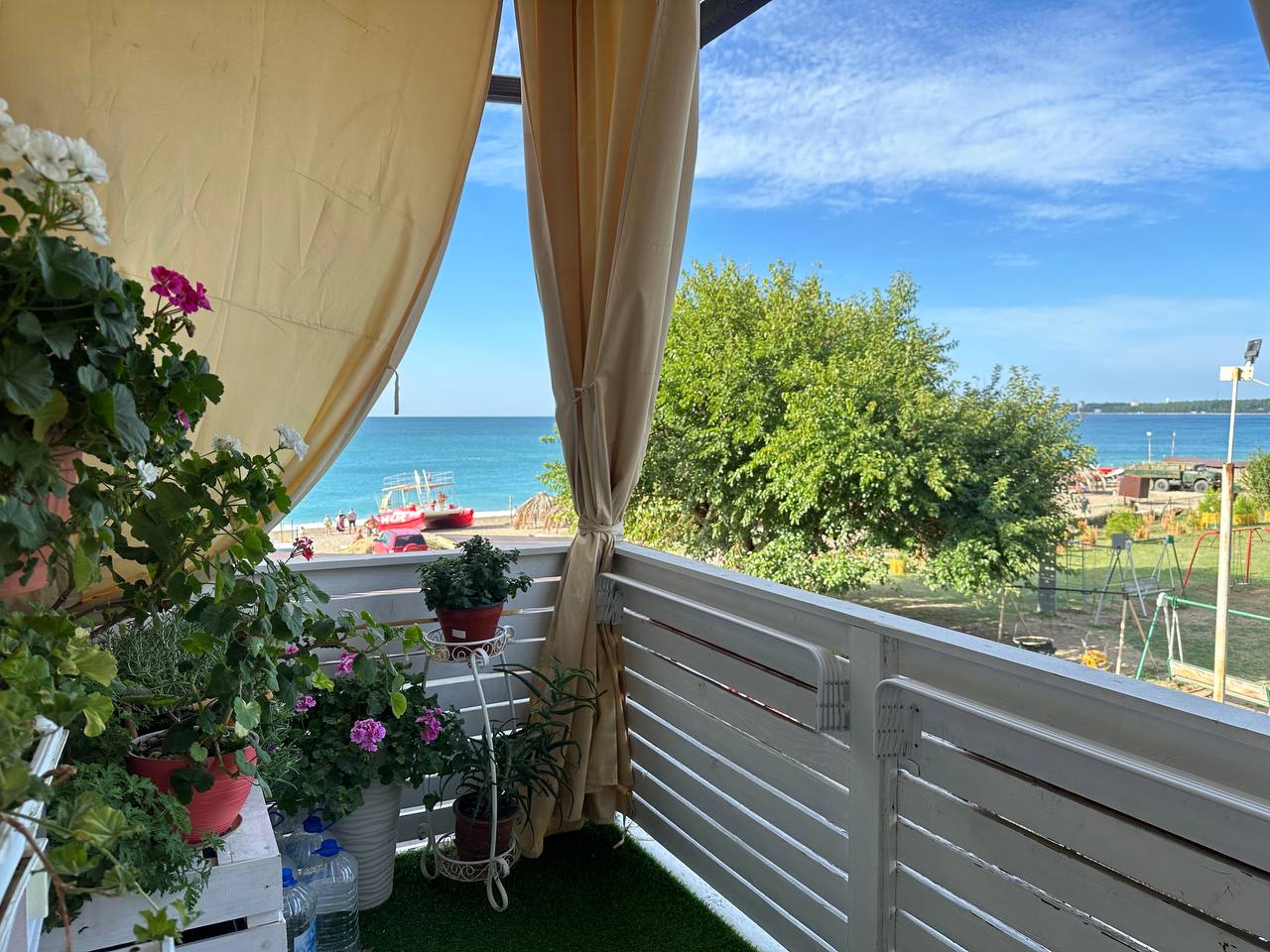 "ЮЖНОЕ УТРО" апартаменты на 6 спальных мест с видом на море 📍Лдзаа